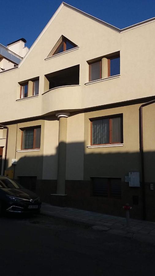 Нощувки Ботеви Șumen Exterior foto